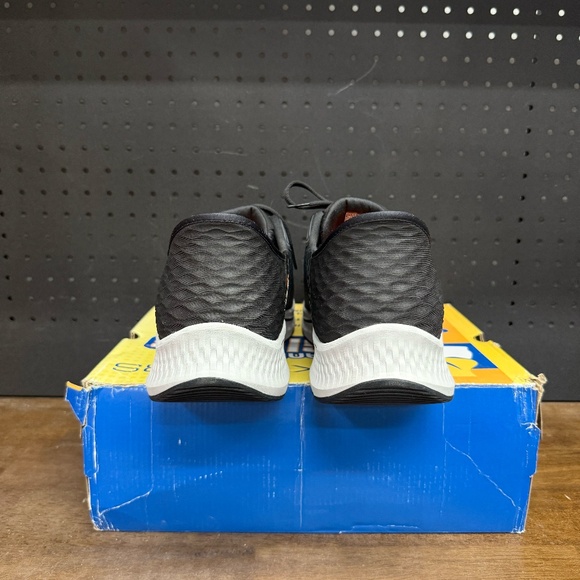 New W/ Box! Men's Skechers Go Run Consistent 2.0 Empowered Grey Sneakers Size 14 - Picture 4 of 5